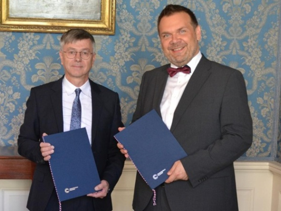 /media/iebfcuak/chudarek_baxa_podpdpis-memoranda