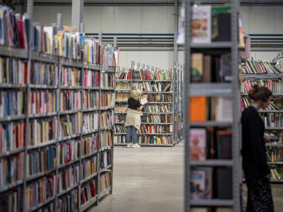 Bookbot_Warehouse_Hostivar_3