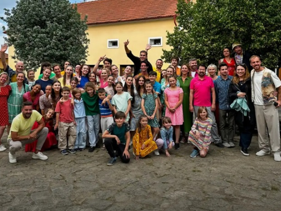 /media/cb3hru4e/kamaradi_prima