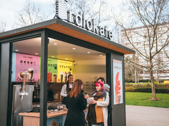 /media/yx5nqxk3/trdlokafe_outside