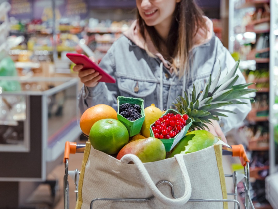 Nakupovani_potravimy_shopping_retail_Freepik