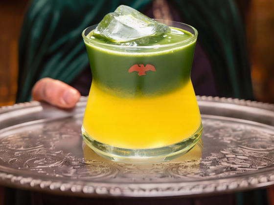 Mattoni_Zradci_Mikesuv drink