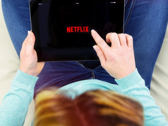 /media/6943/shutterstock_netflix