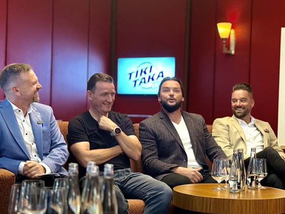 /media/lqug50ly/tiki_taka_live