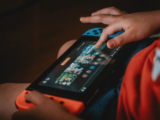 /media/zr5cb4jc/unsplash_minecraft_alvaro-reyes