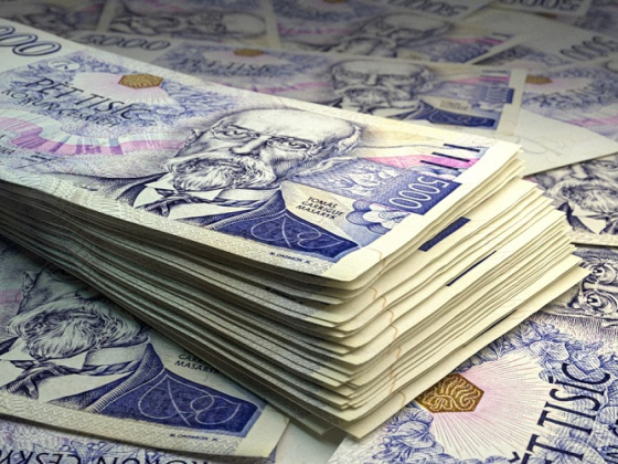 /media/18246/penize-czk_shutterstock