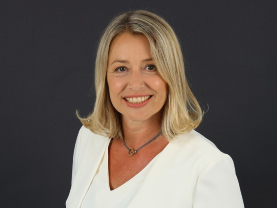 /media/ae2ee1h1/irena-novotná_amc