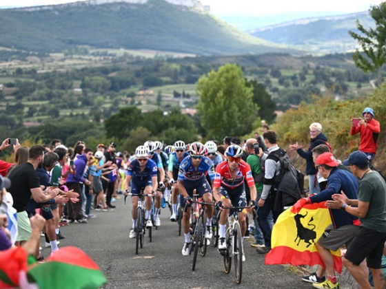 /media/550lpgfr/la-vuelta-a-espana-2024-stage-20-getty-images-_warner-bros