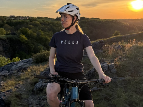 /media/4etpib2c/eva-adamczyková_pells