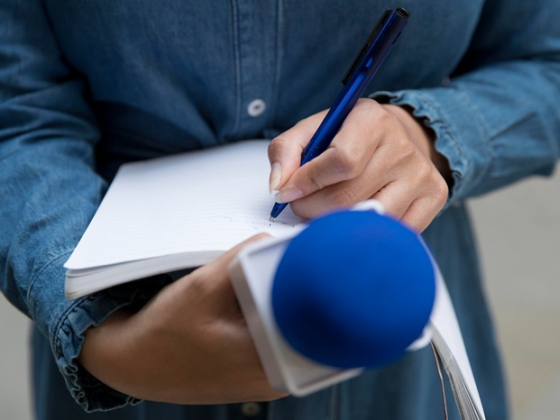 /media/4rcgm0hb/novinari_freepik