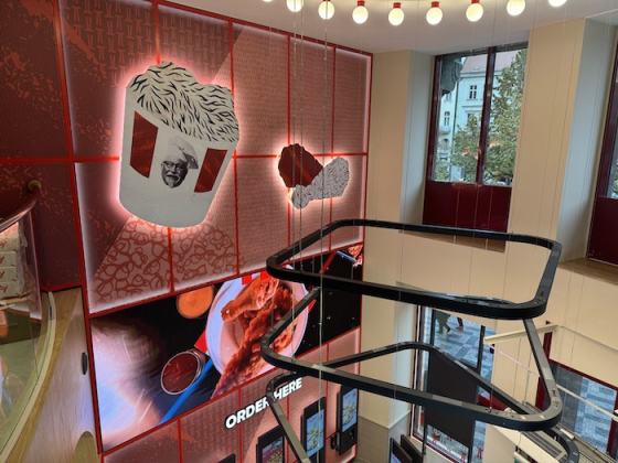 /media/gwvbrqdy/kfc_interier7