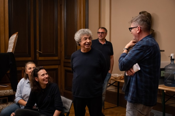 /media/fcpjyueq/semyon_home_alone_bts_den1_webres_-c-_luciekrejzlová-27