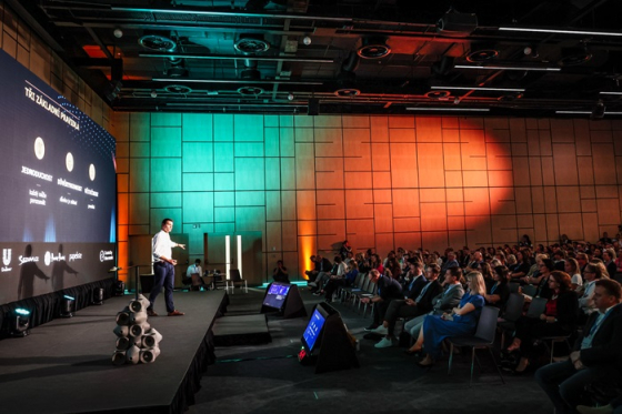 /media/dvklntnp/communication-summit_2024