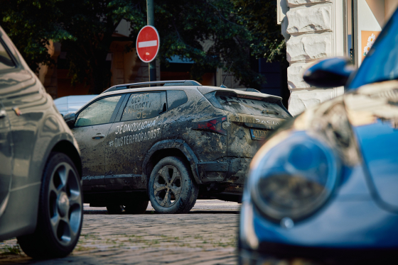 /media/0p2dpc0t/seznam-cz_duster_parizska_03