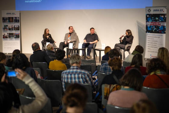 /media/eyghlhlg/jsns_jak-na-dezinfromace_1