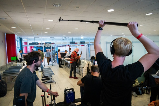 /media/urpbcti1/cf_240602_spot_semyon_home_alone_bts_webres_-c-_luciekrejzlova-47