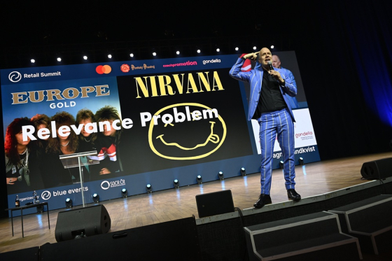 Magnus Lindkvist_RS26_5_Blue Events