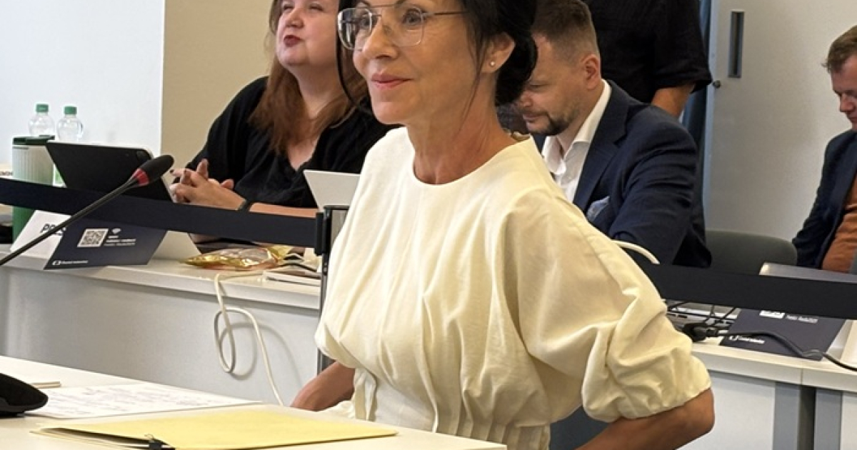 Libuse Hall Libuše Šmuclerová rezignovala a po 19 letech končí v Czech News Center ...