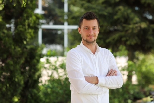 /media/14961/tomas-surak