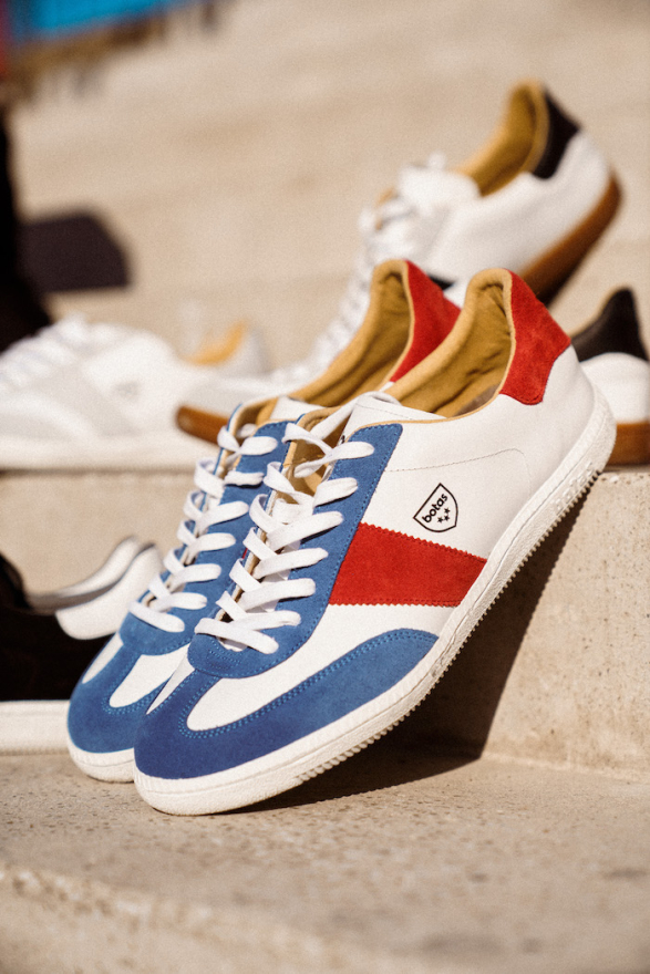 /media/26195/iconic_tricolor