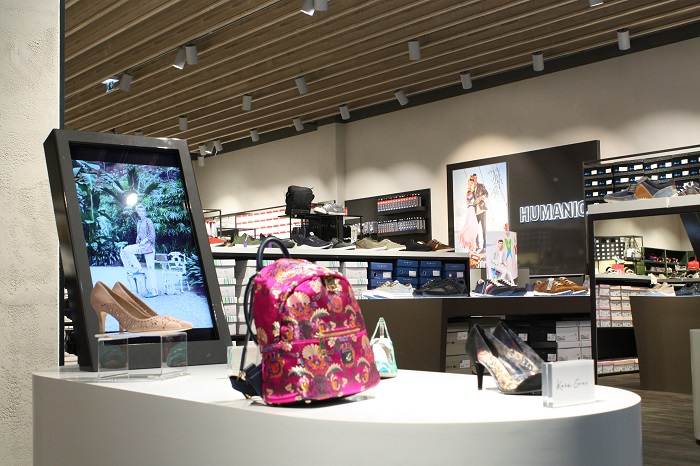 /media/3585/humanic_santovka_interier_obrazovka