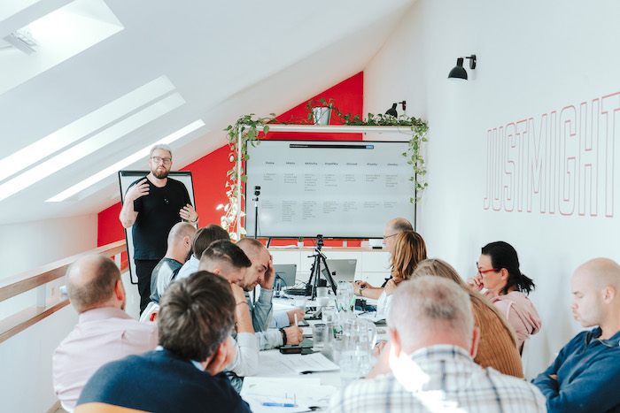 /media/04yfwhv0/masterofmarketing