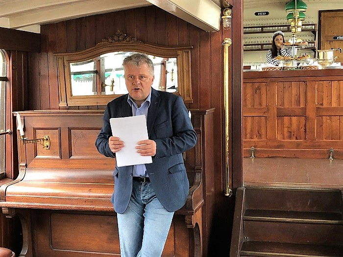 /media/8330/premysl-svora