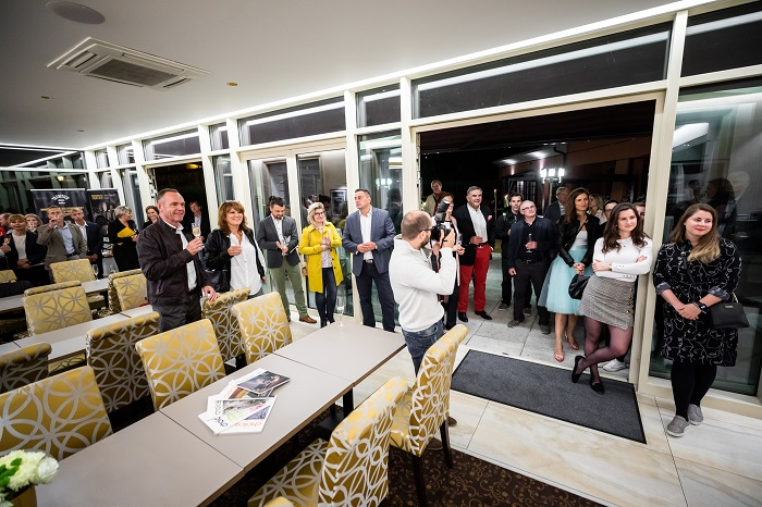 /media/10437/choice_0032