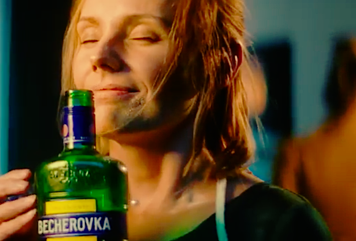 /media/19279/becherovka_vanoce