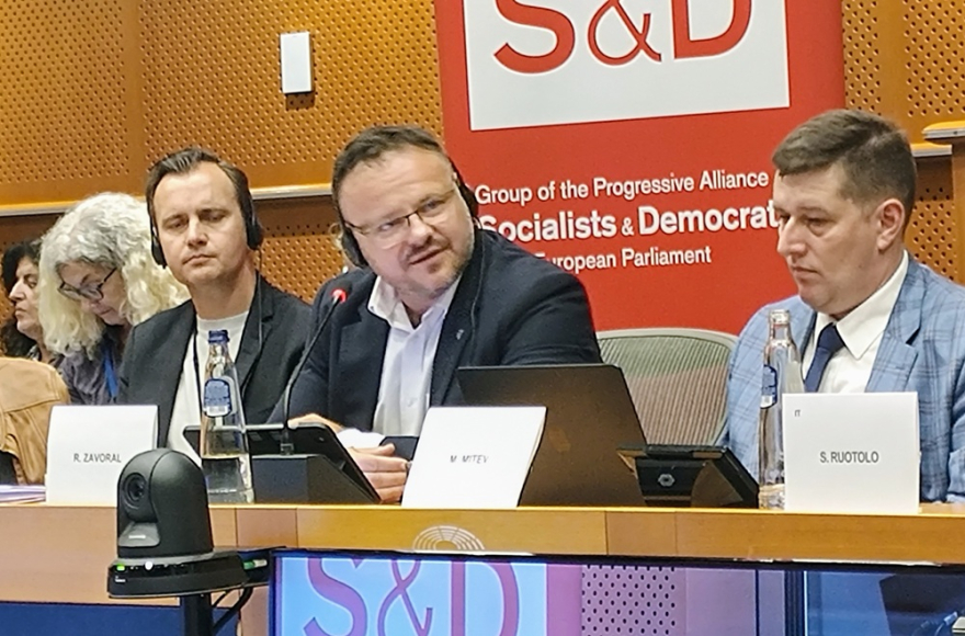 Diskuze v Evr parlamentu_GŘ ČRo René Zavoral