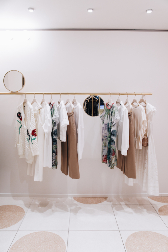 /media/7873/redvalentino_1