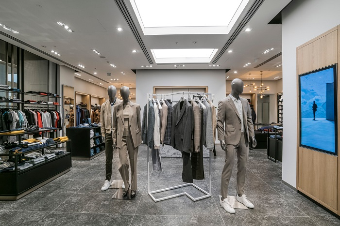 /media/8336/boss-store-centrum-chodov-2