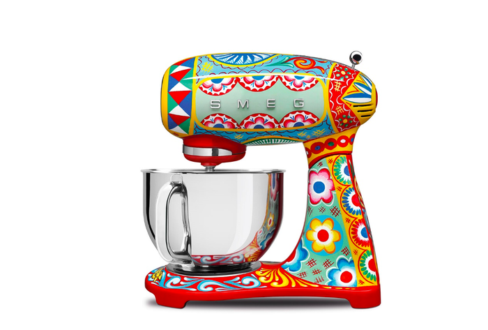 /media/9083/smeg_robot