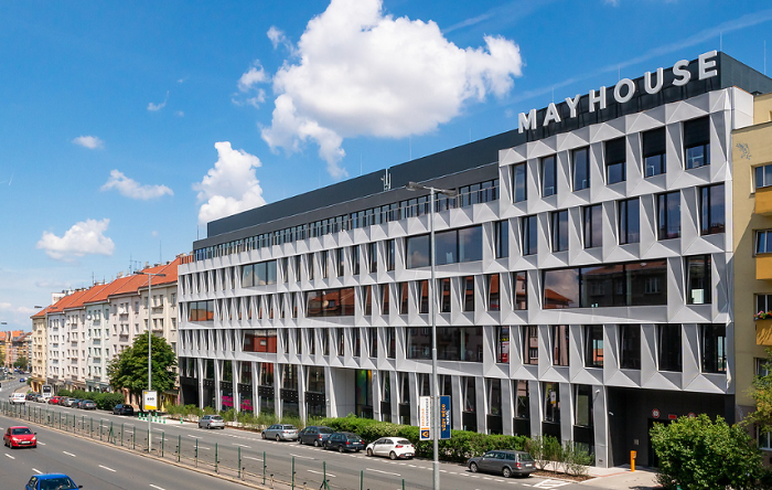 /media/15382/mayhouse_exteriér_2