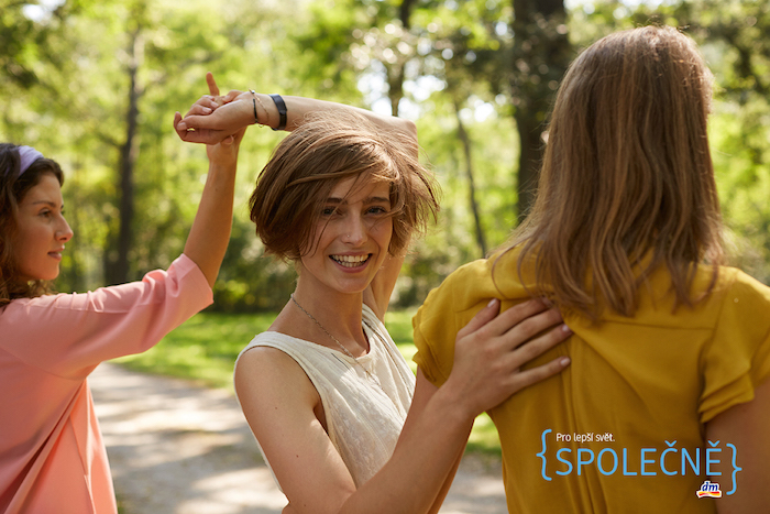 /media/1499/1-25-let-dm-a-iniciativa-společeně