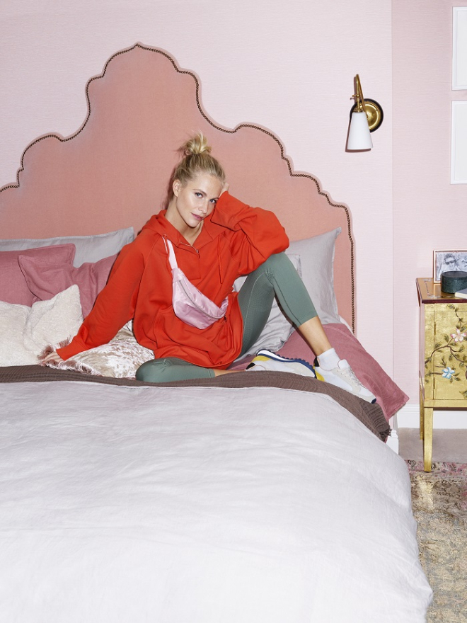 /media/9570/h-m-home_at-home-with-poppy-delevingne_bed