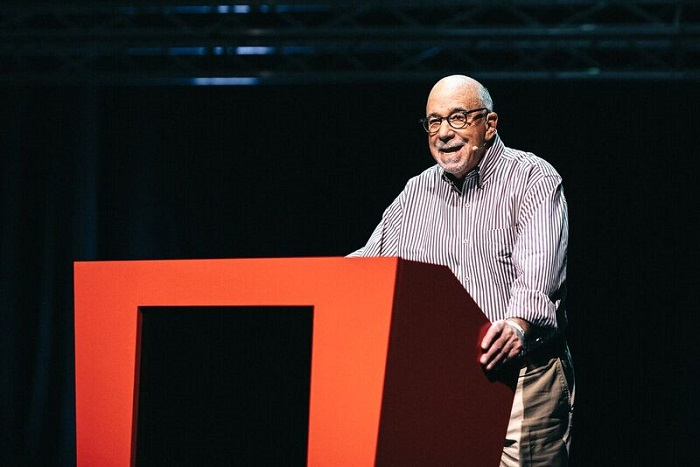 /media/1990/bob-hoffman