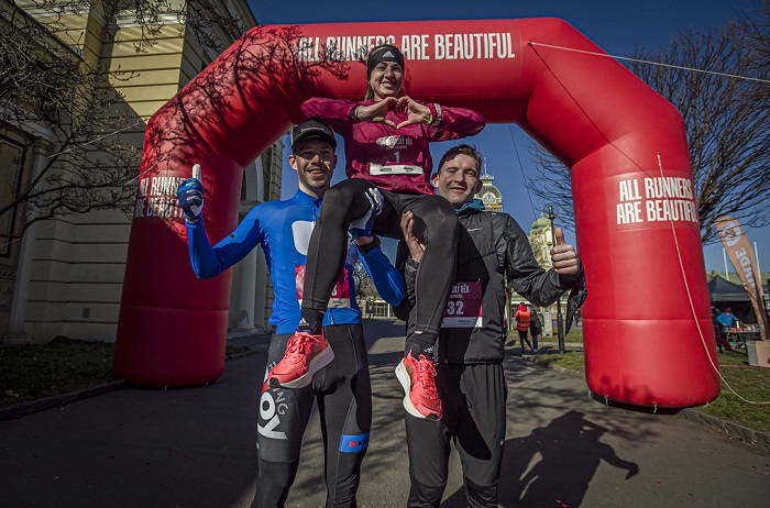 /media/20251/runczech_adidas