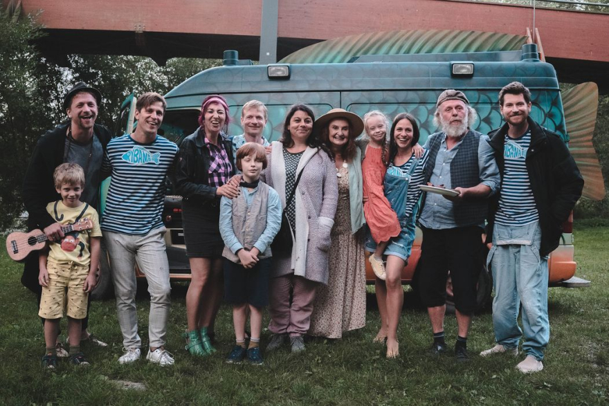 /media/r5fbgl4h/prani-k-narozeninam_nova