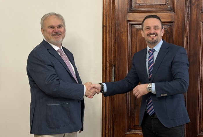 /media/42xb3w0d/jordan_hyncica_ato