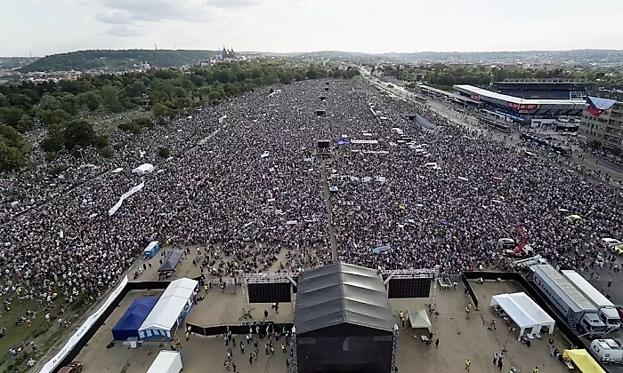 /media/8998/demonstrace_tv-letna