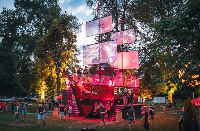 /media/9381/captainmorgan_3