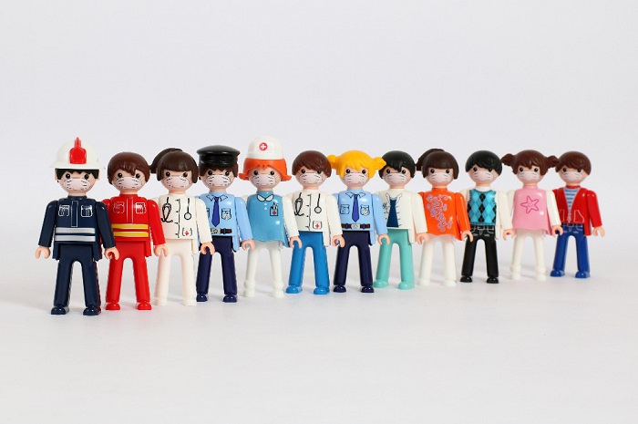 /media/12291/igráček_pomahej-vsichni