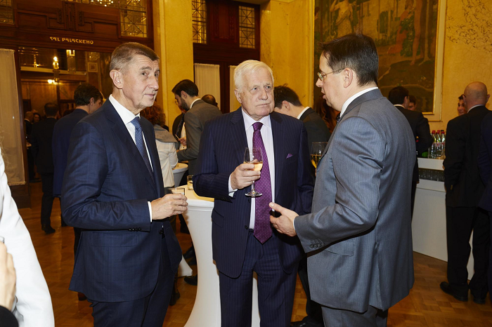 /media/7246/25-let-nova_mainusch_babis_klaus