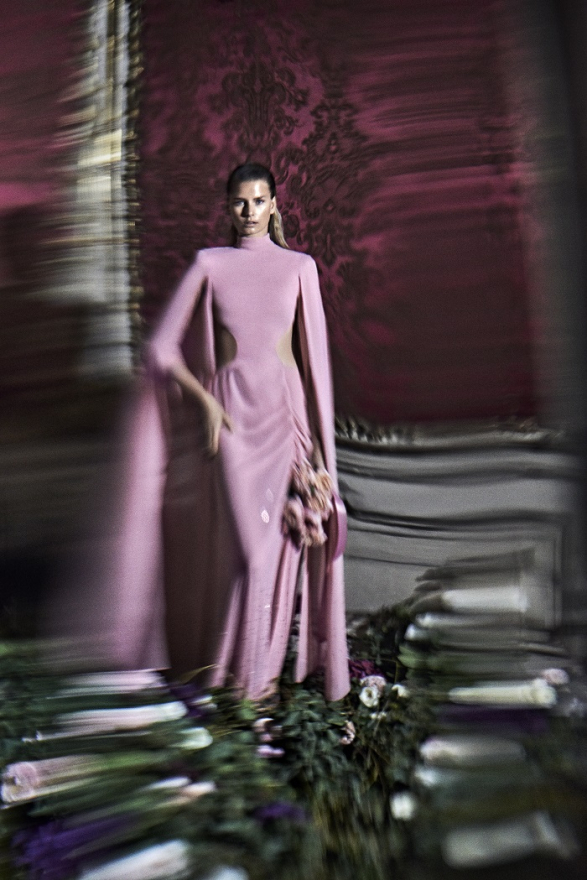 /media/9009/hana-v-šatech_jiří-kalfař