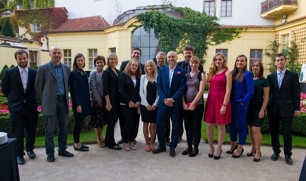 /media/10062/stem_mark_25