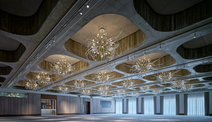 /media/ympjy4mj/ballroom-fairmont-golden-prague-foto-boysplaynice