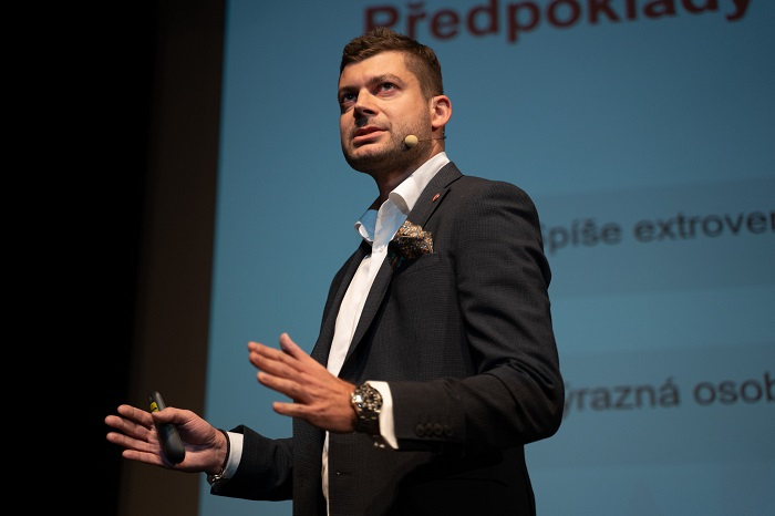 /media/23971/brand-restart-37