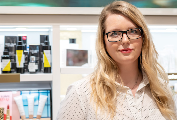 /media/11965/marionnaud_marcela-holečková_marketing-specialist