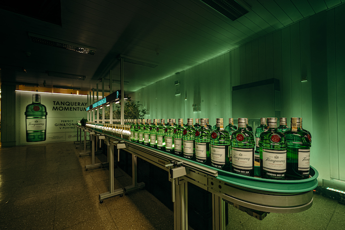 /media/14354/tanqueray_designblok